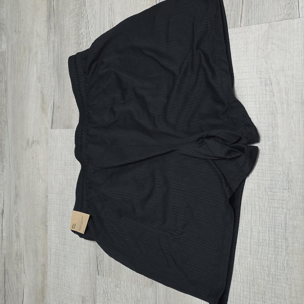 NWT Nike Yoga Black Athletic Men's Shorts - Size XL - Picture 6 of 7